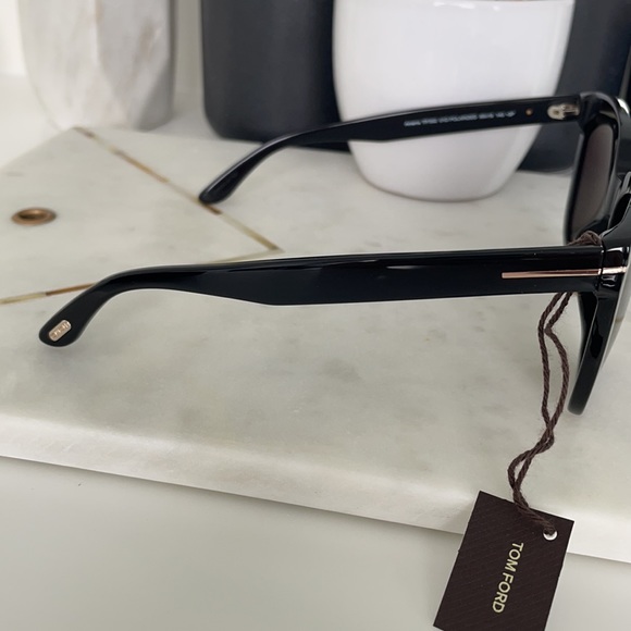 Tom Ford Sunglasses - Picture 4 of 8